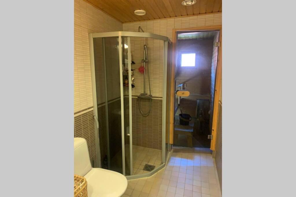 ヴァンターLuxus House With Sauna Nearby Airportアパートメント エクステリア 写真