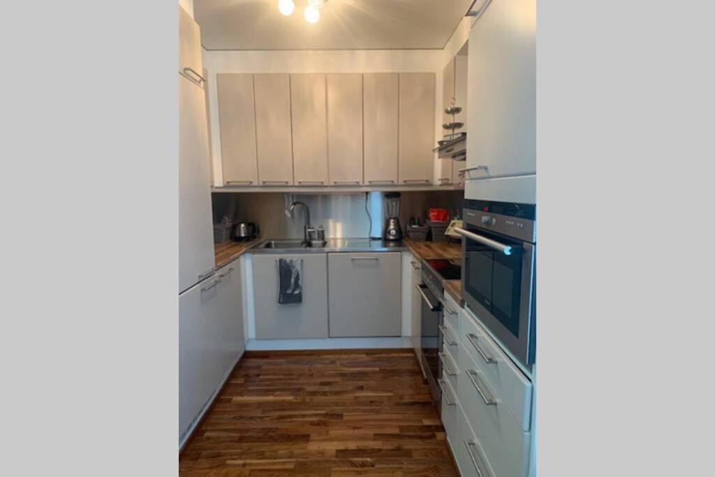 ヴァンターLuxus House With Sauna Nearby Airportアパートメント エクステリア 写真